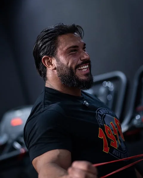 Víctor Toledo entrenando en Apex Power Gym